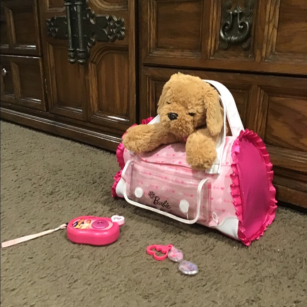 Barbie dog set with carry bag